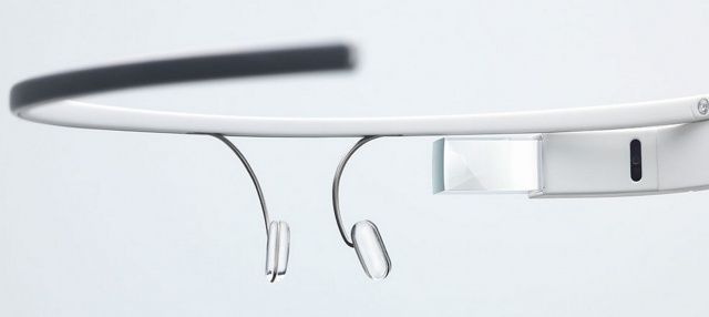 You cannot receive notifications on Google Glass and Android Wear. Photo: Google