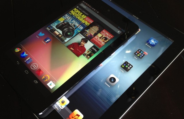 Nexus-7-vs-iPad-1