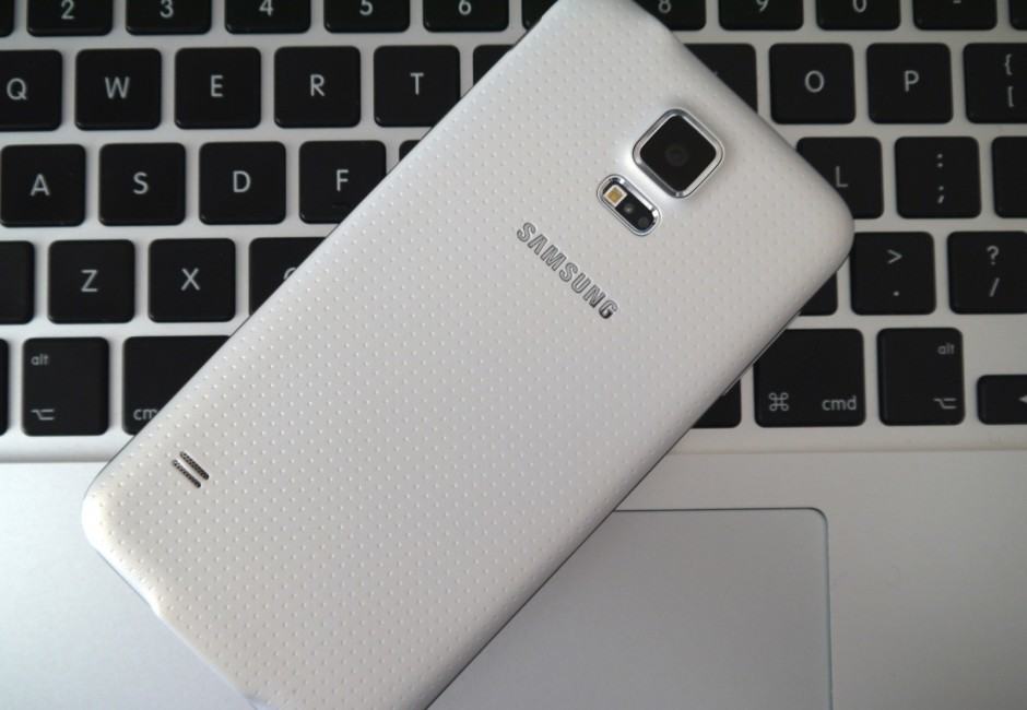 Lollipop is on its way to the Galaxy S5. Photo: Killian Bell/Cult of Android