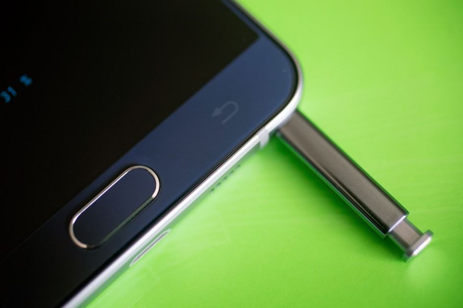 Galaxy Note 5 gets a hardware fix. Photo: Jim Merithew/Cult of Android