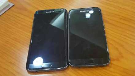 Galaxy S7 edge vs. Galaxy S7. Photo: SamMobile