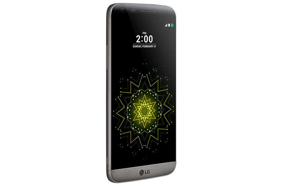 G5's upgrades more than make up for the missing app drawer. Photo: LG