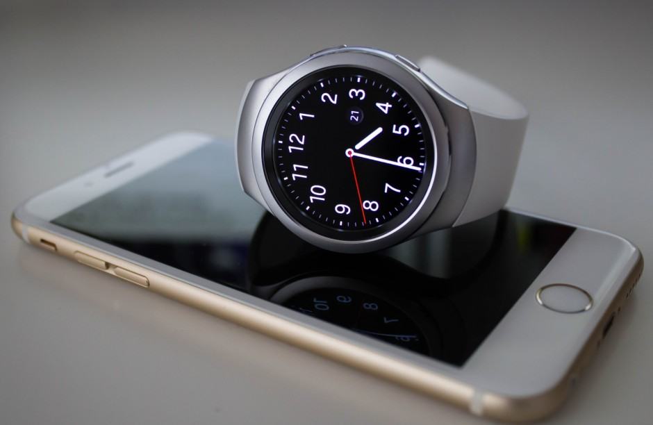 iPhone is getting a new companion in Gear S2. Photo: Killian Bell/Cult of Android