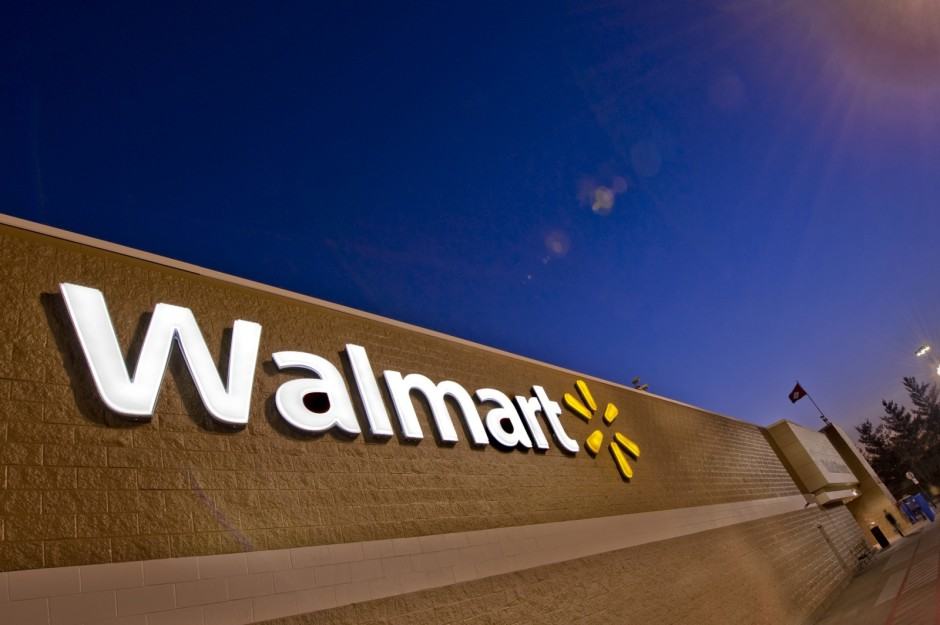 Walmart has a good offer for phone buyers. Photo: Walmart
